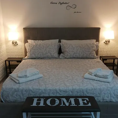 Casetta Soriano - Piazza Dante 아파트